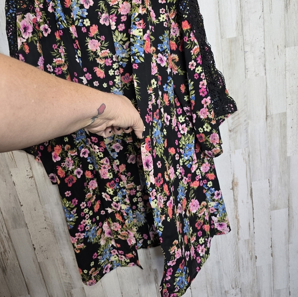 Time & Tru Black Floral Lace Kimono Cardigan One Size M L XL - Picture 4 of 7